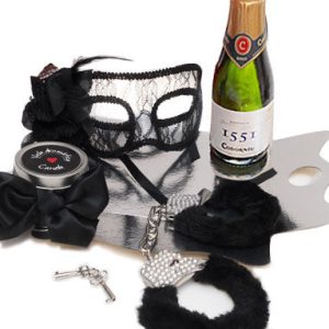 INEDIT - EROTIC KIT MÁSCARA VENETIANA PRETA