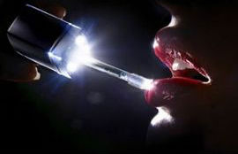 VOULEZ-VOUS - GLOSS LEVE COM EFEITO QUENTE FRIO - BAGAS VERMELHAS 10 ML - Image 5